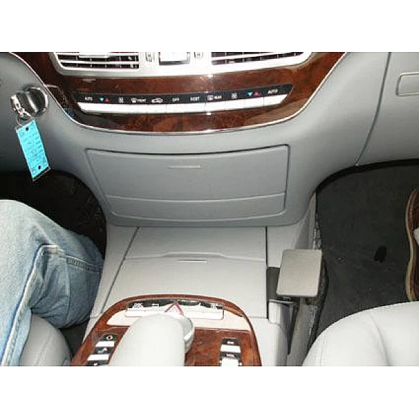 Houder - Brodit ProClip - Mercedes Benz S-Klasse 2006-2009 Console mount Houder - Brodit ProClip - Mercedes Benz S-Klasse 2006-2009 Console mount