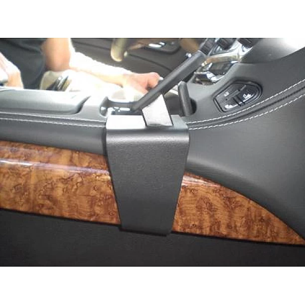 Houder - Brodit ProClip - Chevrolet Tahoe/ Suburban 2015-2020 Console mount, Right Houder - Brodit ProClip - Chevrolet Tahoe/ Suburban 2015-2020 Console mount, Right