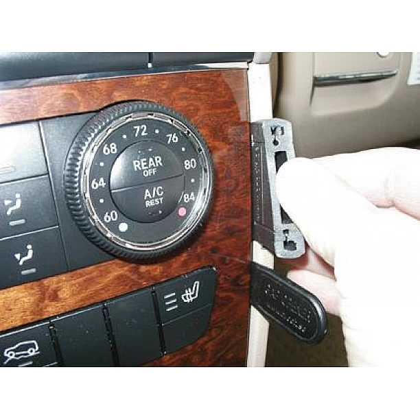 Houder - Brodit ProClip - Mercedes Benz M-Klasse/ ML-Klasse 2005-2011 Angled mount Houder - Brodit ProClip - Mercedes Benz M-Klasse/ ML-Klasse 2005-2011 Angled mount