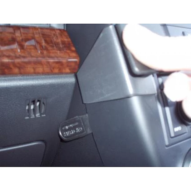 Houder - Brodit ProClip - Land Rover Freelander 2 2007-2013 Center mount Houder - Brodit ProClip - Land Rover Freelander 2 2007-2013 Center mount