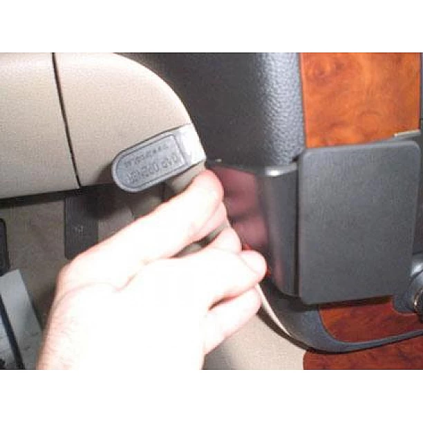 Houder - Brodit ProClip - Chevrolet Avalanche/ Silverado/ Suburban/ Tahoe Center mount, Laag Houder - Brodit ProClip - Chevrolet Avalanche/ Silverado/ Suburban/ Tahoe Center mount, Laag