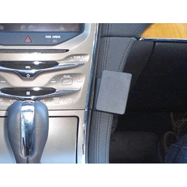 Houder - Brodit ProClip - Lincoln MKX 2011-2015 Angled mount Houder - Brodit ProClip - Lincoln MKX 2011-2015 Angled mount