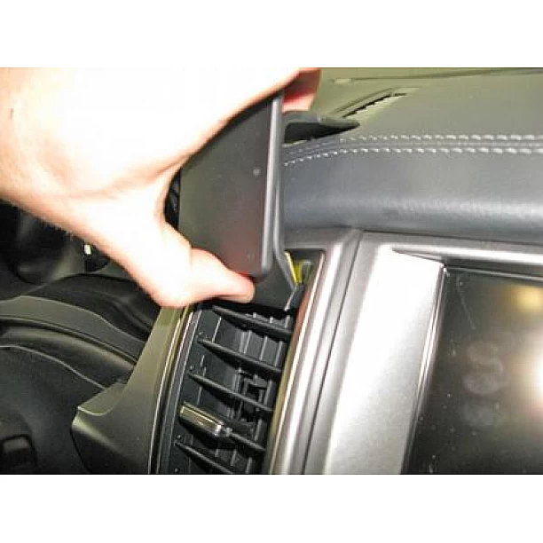 Houder - Brodit ProClip - Ford Ranger Wildtrak 2016-2022 / Raptor 2019-> Center mount Houder - Brodit ProClip - Ford Ranger Wildtrak 2016-2022 / Raptor 2019-> Center mount