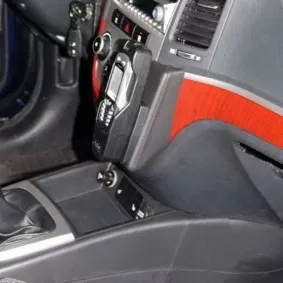 Houder - Kuda Hyundai Santa Fé 03/2006-2012 Kleur: Zwart