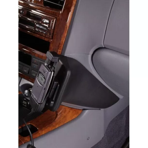 Houder - Kuda Hyundai Sonata 07/2001- 02/2005 Kleur: Zwart Houder - Kuda Hyundai Sonata 07/2001- 02/2005 Kleur: Zwart