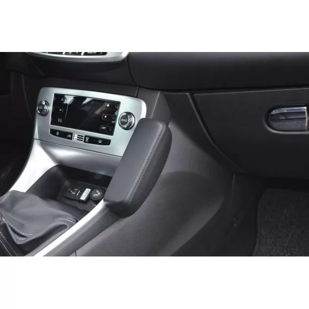 Houder - Kuda Lancia Delta 09/2008-2014 Kleur: Zwart Houder - Kuda Lancia Delta 09/2008-2014 Kleur: Zwart