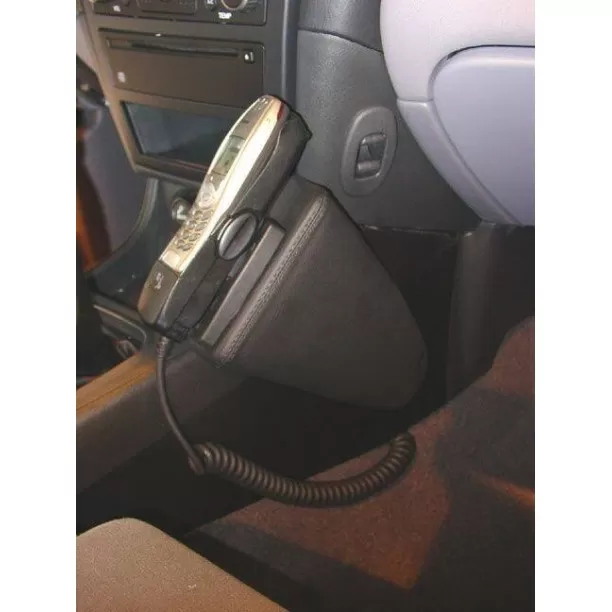 Houder - Kuda Nissan Almera Acenta 10/2002-2007 Kleur: Zwart Houder - Kuda Nissan Almera Acenta 10/2002-2007 Kleur: Zwart