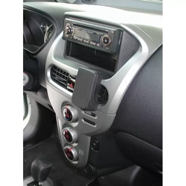 Houder - Kuda Mitsubishi i-MiEV 12/2010-2017 Kleur: Zwart Houder - Kuda Mitsubishi i-MiEV 12/2010-2017 Kleur: Zwart