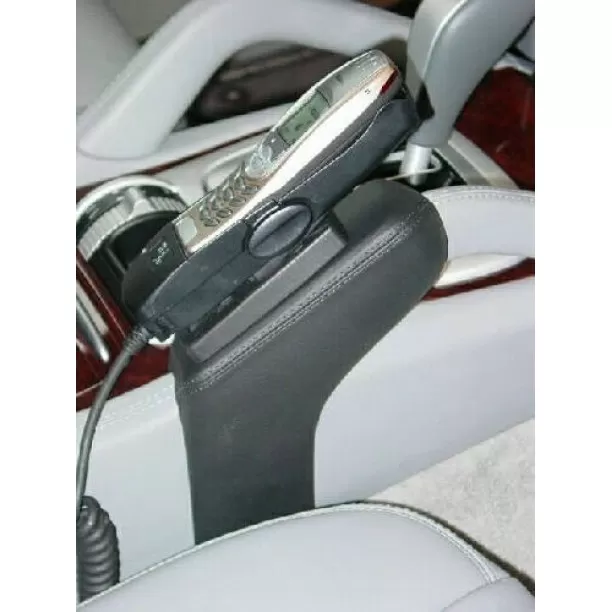 Houder - Kuda Porsche Cayenne 09/2002-12/2010 Kleur: Zwart Houder - Kuda Porsche Cayenne 09/2002-12/2010 Kleur: Zwart