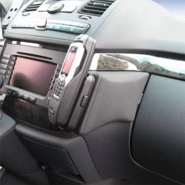 Houder - Kuda Mercedes Benz Viano - Vito 09/2003-> Kleur: Zwart Houder - Kuda Mercedes Benz Viano - Vito 09/2003-> Kleur: Zwart