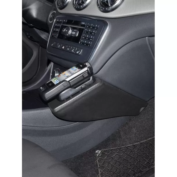 Houder - Kuda Mercedes Benz A-Klasse / CLA-Klasse / GLA-Klasse 2013-2020 Kleur: Zwart Houder - Kuda Mercedes Benz A-Klasse / CLA-Klasse / GLA-Klasse 2013-2020 Kleur: Zwart