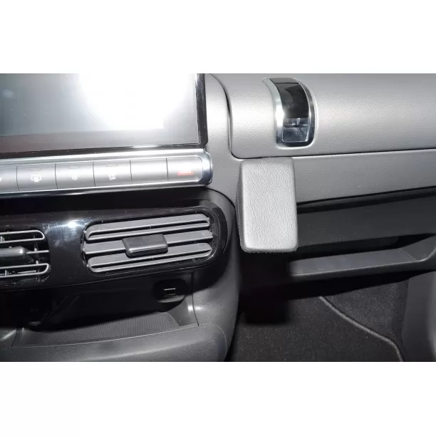 Houder - Kuda Citroën C4 Cactus 2014-2019 Kleur: Zwart Houder - Kuda Citroën C4 Cactus 2014-2019 Kleur: Zwart