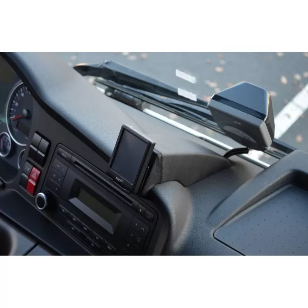 Houder - Kuda MAN TGS/ TGX 10/2007-2019 Kleur: Zwart Houder - Kuda MAN TGS/ TGX 10/2007-2019 Kleur: Zwart