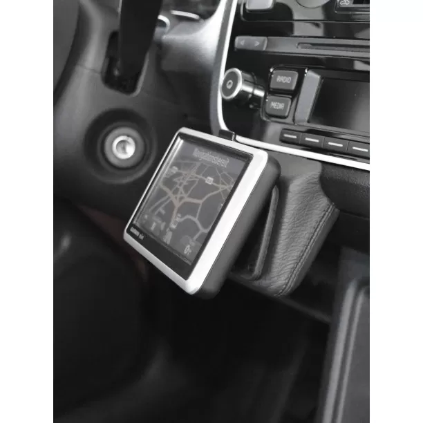 Houder - Kuda Seat Mii 2012-2019 Kleur: Zwart Houder - Kuda Seat Mii 2012-2019 Kleur: Zwart