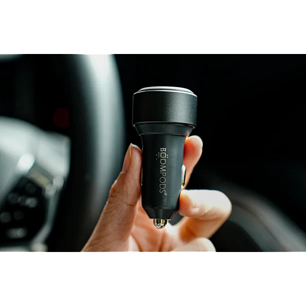 BOOMTAG, snelle autolader met ingebouwde tracker, Apple & Android